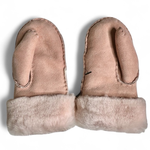 UGG Suede & Shearling Girls 2-4 yr Mittens Gloves Pink New! - Picture 3 of 7